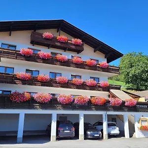 https://ferienhaus-panorama.innsbruckaustriahotels.com